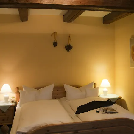 Schuberths Am Markt Gasthuis 3*